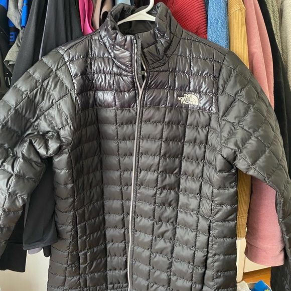 The North Face ThermoBall Eco Insulated Jacket women’s medium - Picture 3 of 7